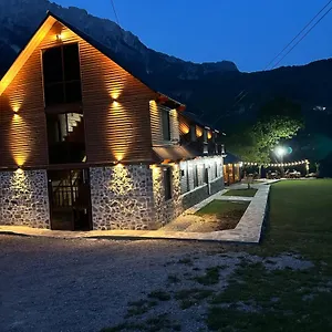 royal-land.albaniahotels.org/