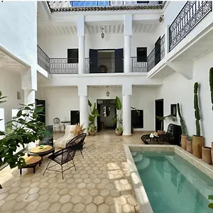 Riad 27 & Entierement Privatise, Marrakesh